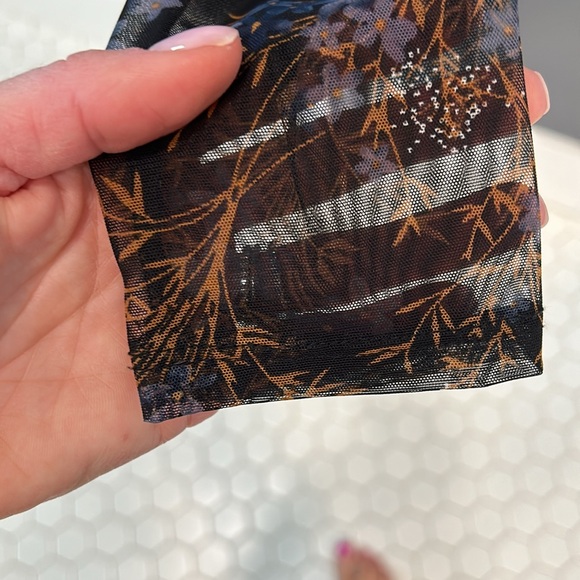 Sheer RW blouse - Picture 5 of 5